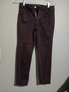 American Eagle Outfitters Ladies Burgundy Jeans. Size 4 Regular.